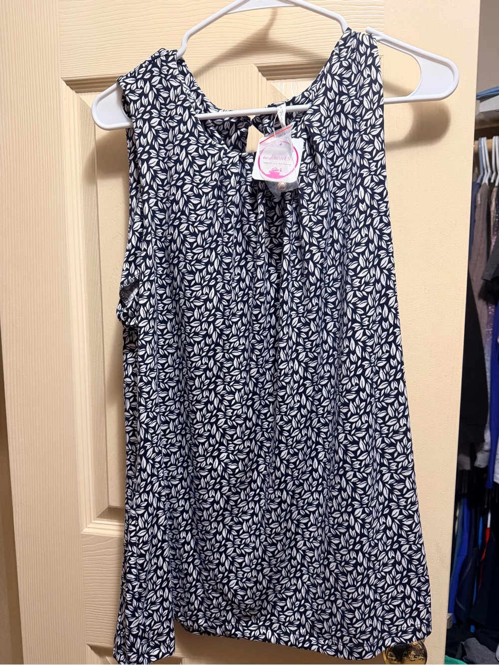 D.N.A Couture 2X Navy Leaf Print Blouse | Breezy Office Chic